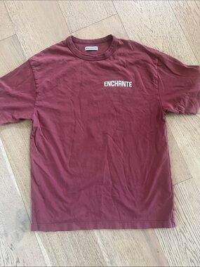 Men's Short Sleeve Tshirt. Size small (runs big).